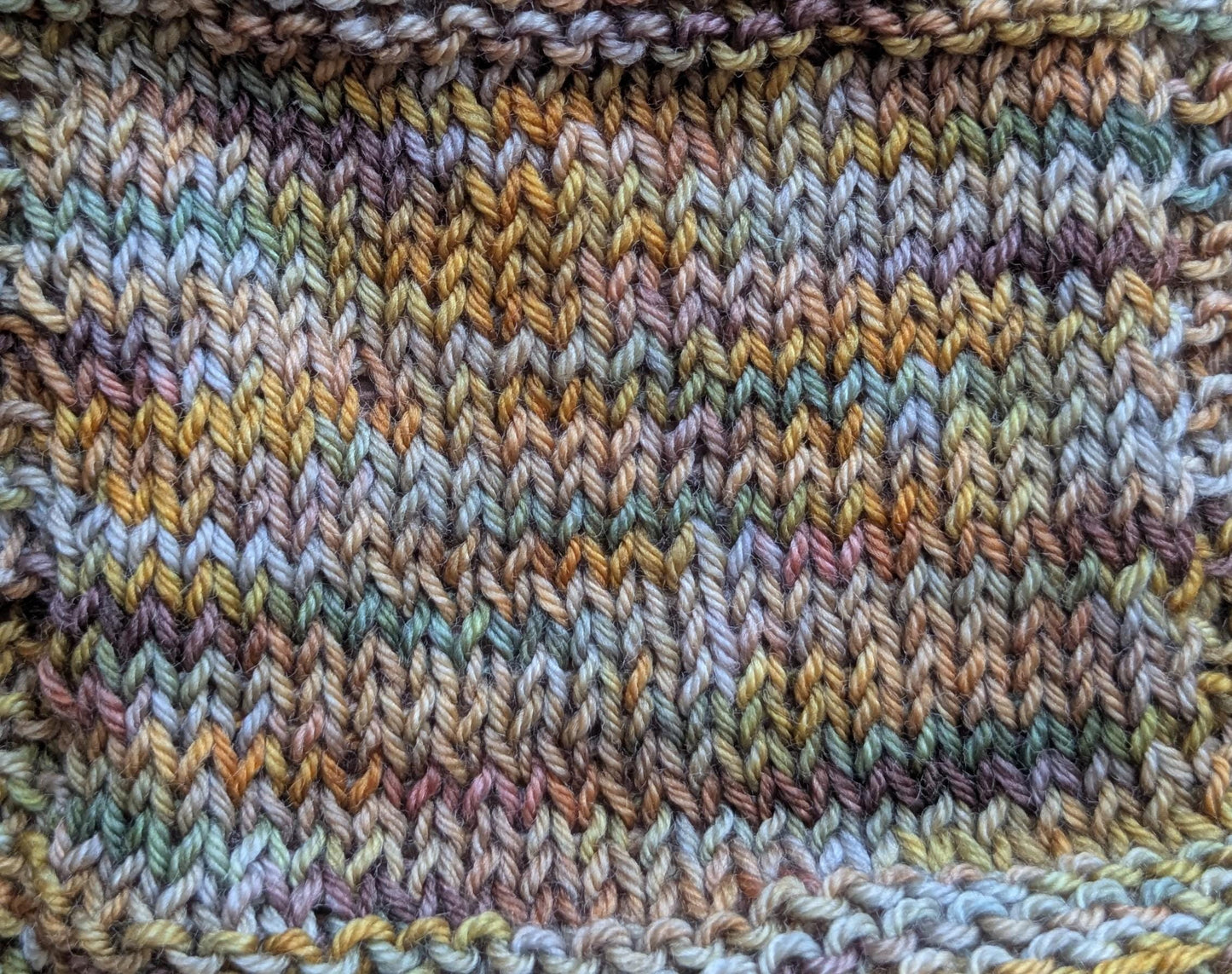 Echeveaux Le tour du monde Lylysurunfil - Kit chaussettes - Septembre - Cabane au fond des bois