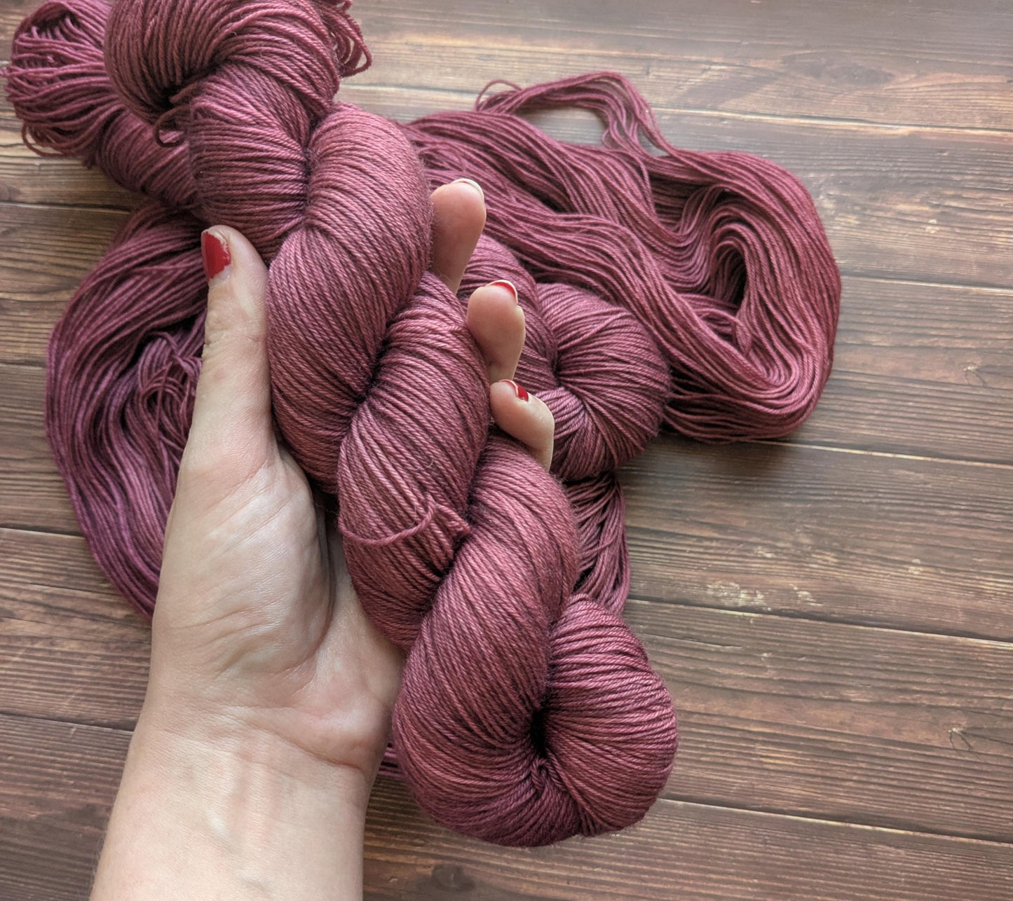 Echeveau Lyl Sock mérinos superwash nylon – Fingering – Coloris Lie de vin