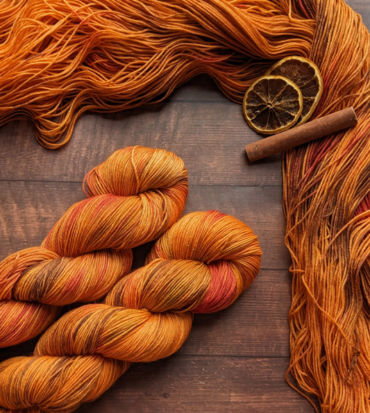 Echeveau Lyl Sock mérinos superwash nylon – Fingering – Coloris Citrouille épicée