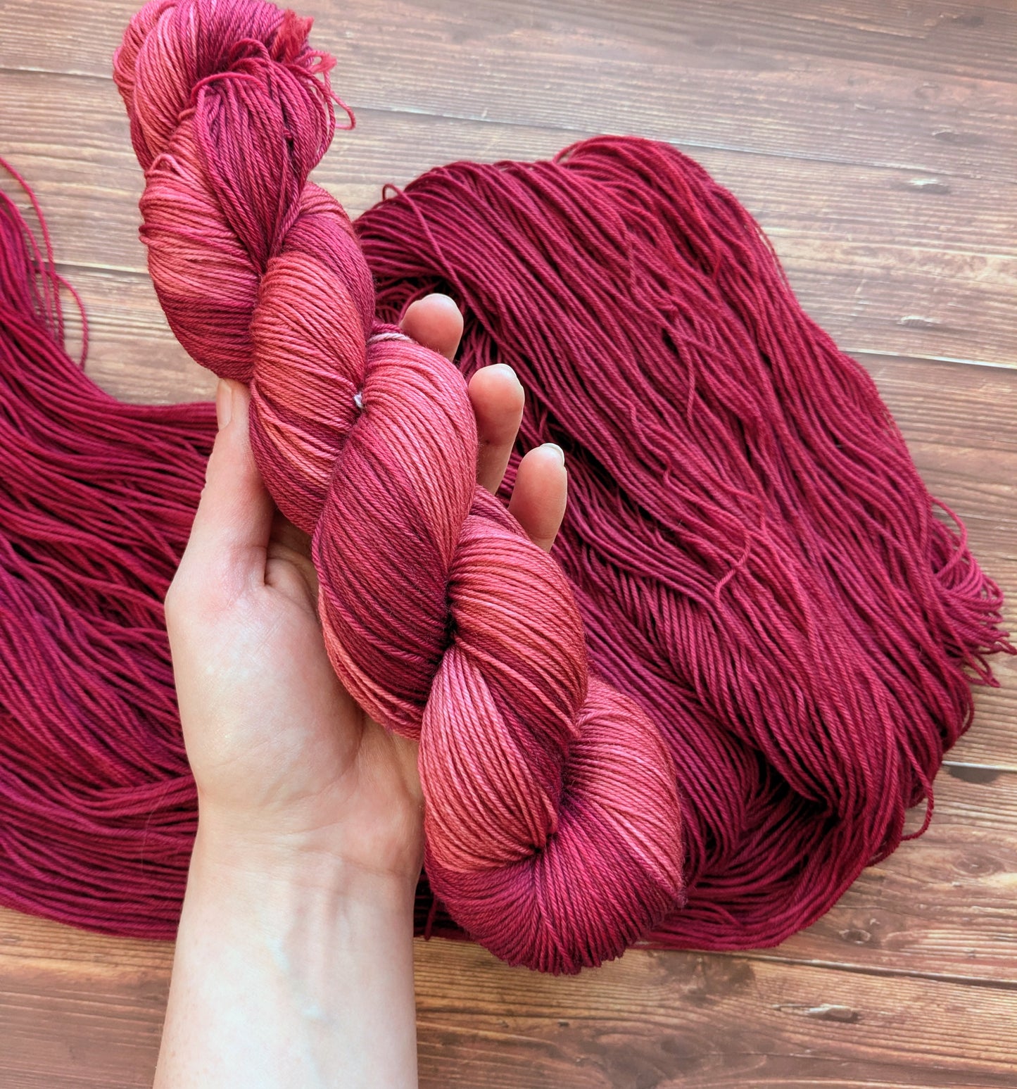 Kit Chaussettes Lyl Sock 50 grs merinos superwash nylon – Fingering Sock – Coloris Flower Power / Bordeaux