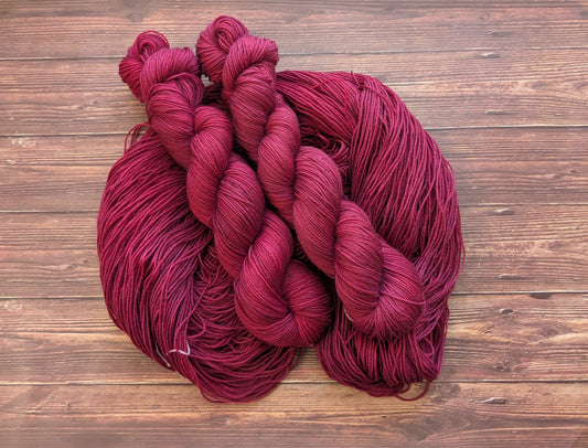 Echeveau Lyl Sock merinos superwash nylon – Fingering Sock – Coloris Bordeaux