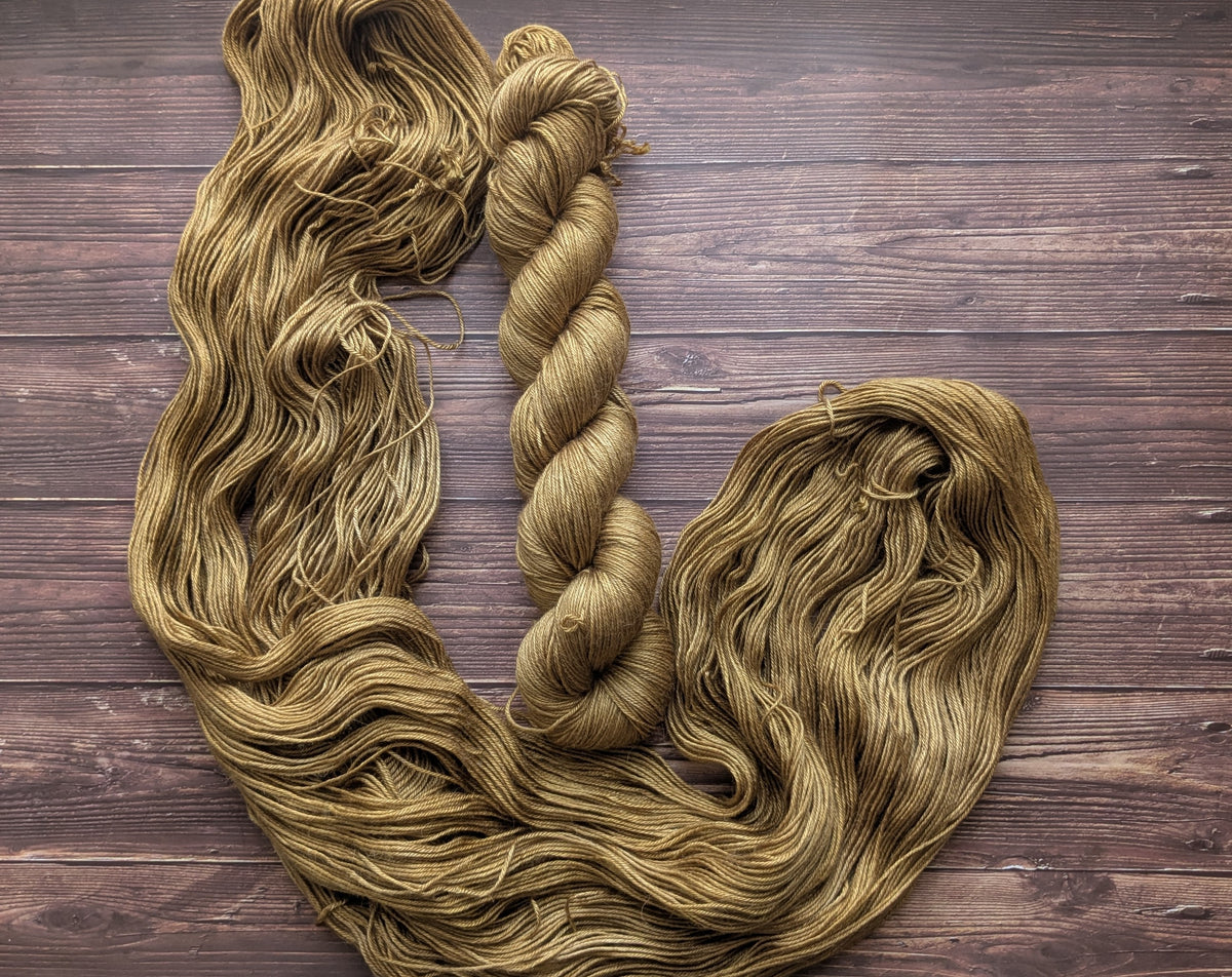 Echeveaux Lyl Camel Silk - Soie Bébé Chameau - Fingering coloris Golden Hour