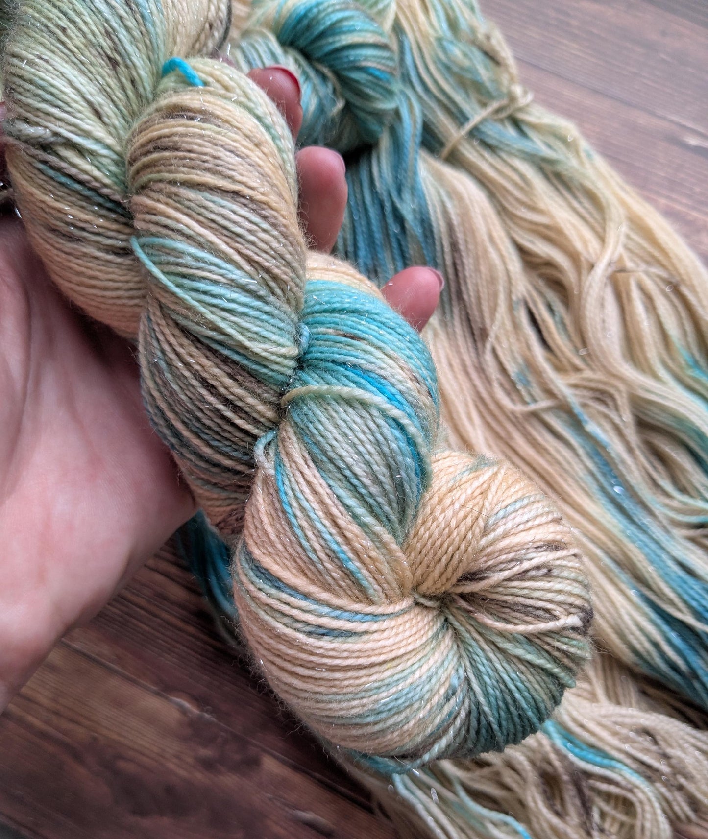 Echeveau Lyl Bling merinos superwash nylon stellina – Fingering Sock – Coloris Les pieds dans le sable