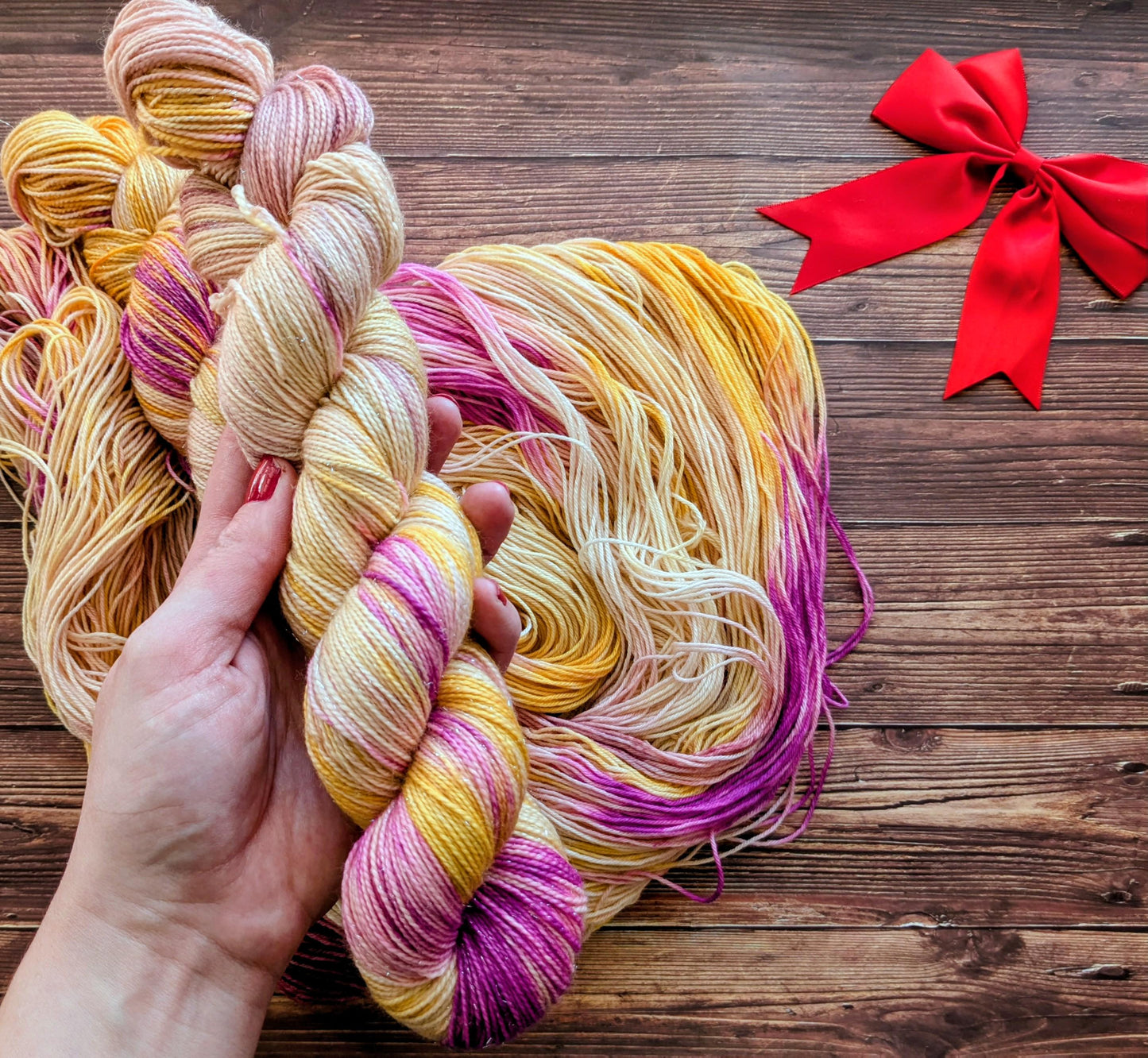 Echeveau Lyl Bling merinos superwash nylon stellina – Fingering – Coloris Décembre - Bûche de Noël