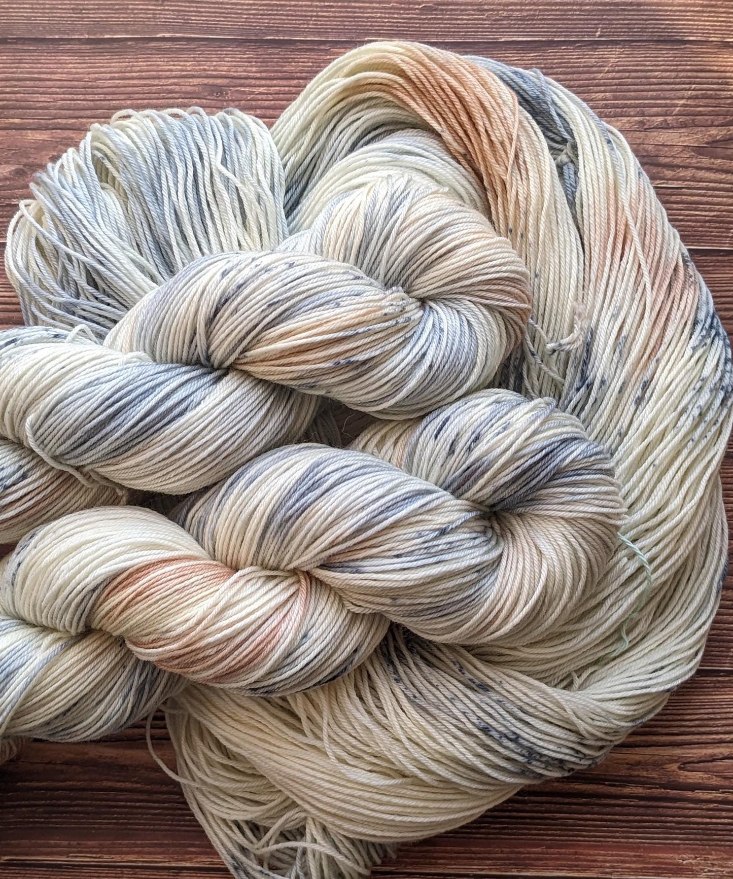 Echeveau Lyl Sock mérinos superwash nylon – Fingering – Coloris Tour du monde Lylysurunfil - Février Allemagne