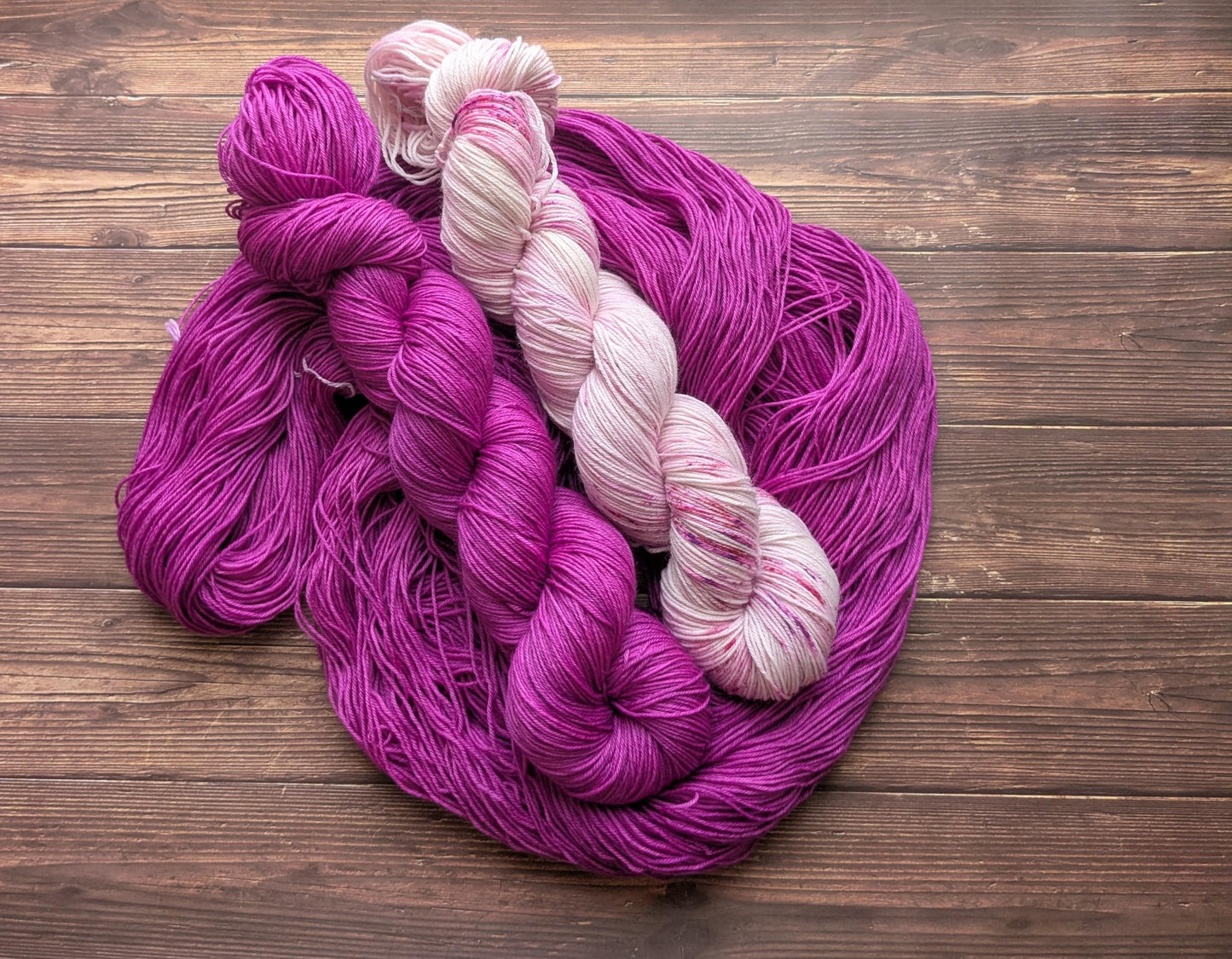 Echeveau Lyl Sock mérinos superwash nylon – Fingering – Coloris Cyclamen