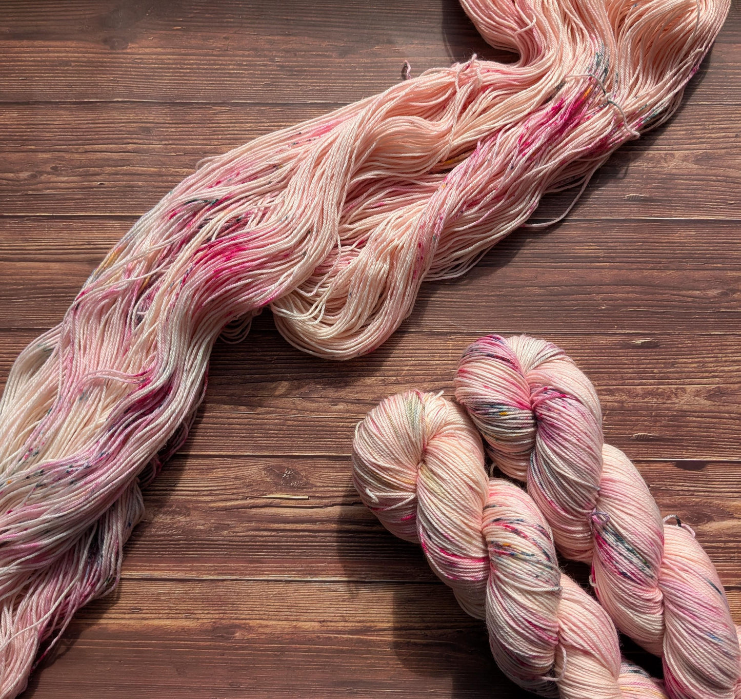 Lyl Sock - merinos nylon - Fingering- Le tour du monde Lylysurunfil - Avril - Floraison