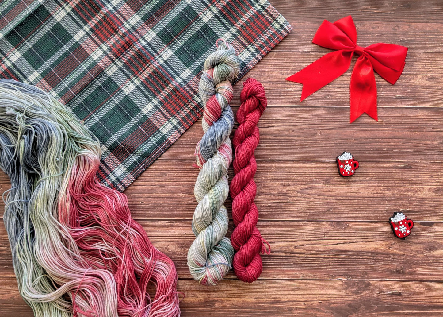 Echeveaux Le tour du monde Lylysurunfil - Kit chaussettes - Le train de Noël