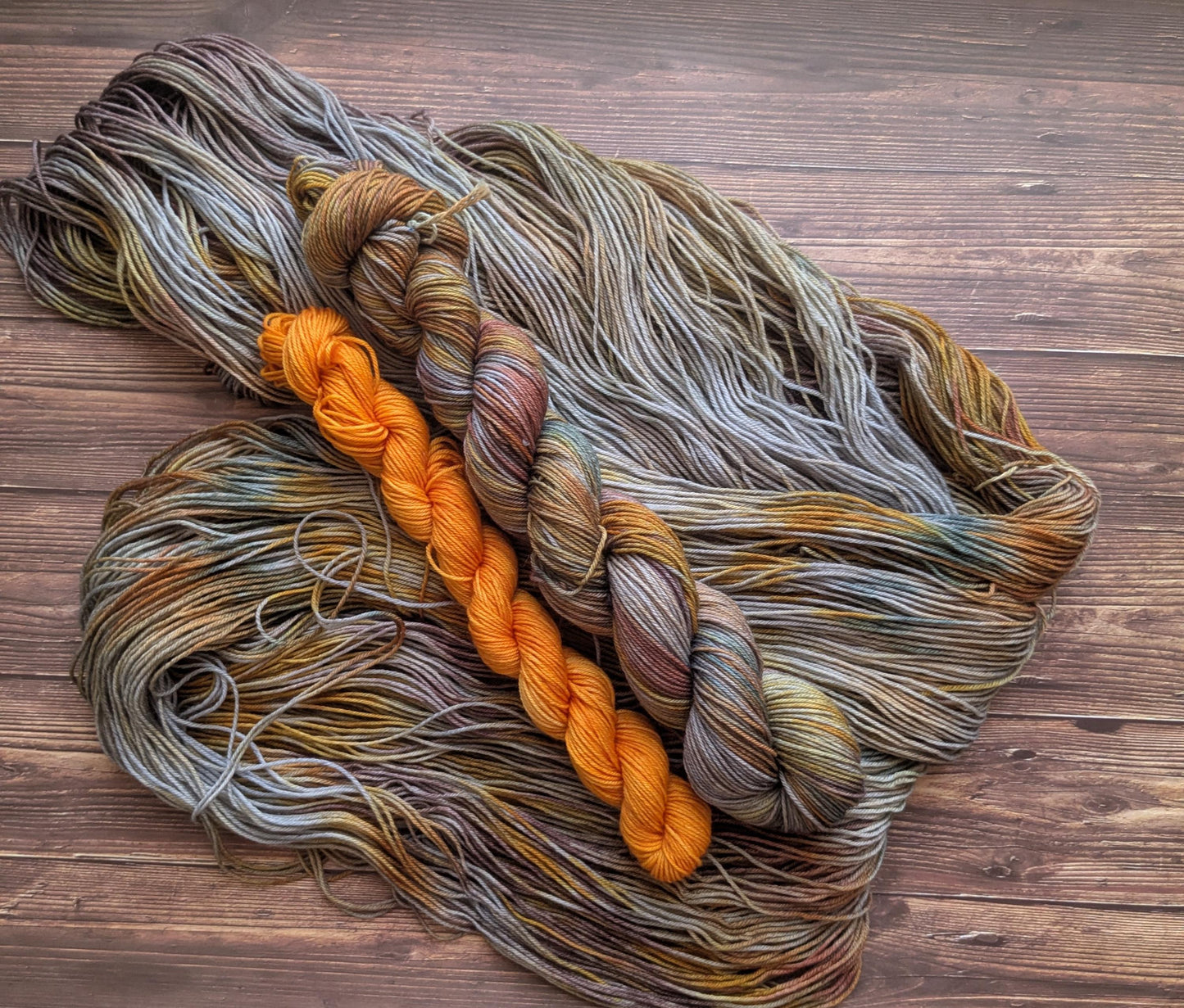 Echeveaux Le tour du monde Lylysurunfil - Kit chaussettes - Septembre - Cabane au fond des bois