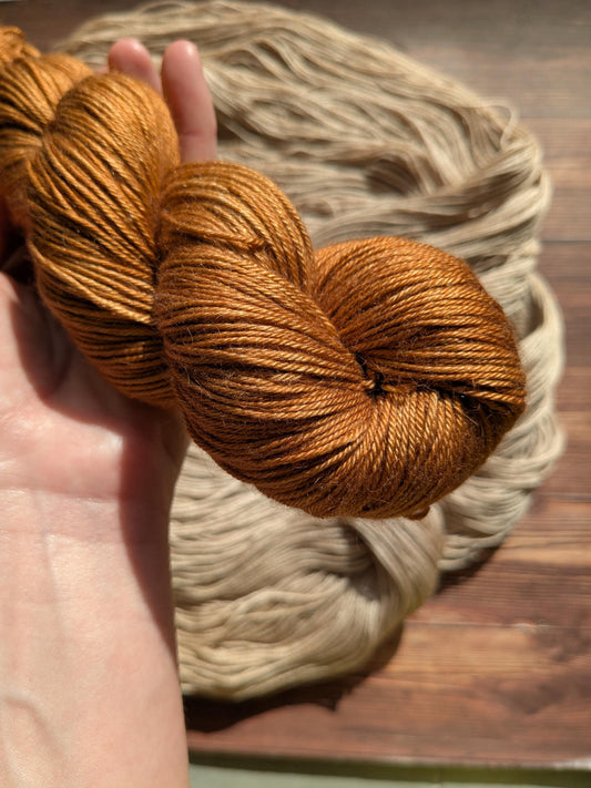 Echeveaux Lyl Camel Silk - Soie Bébé Chameau - Fingering - Chai