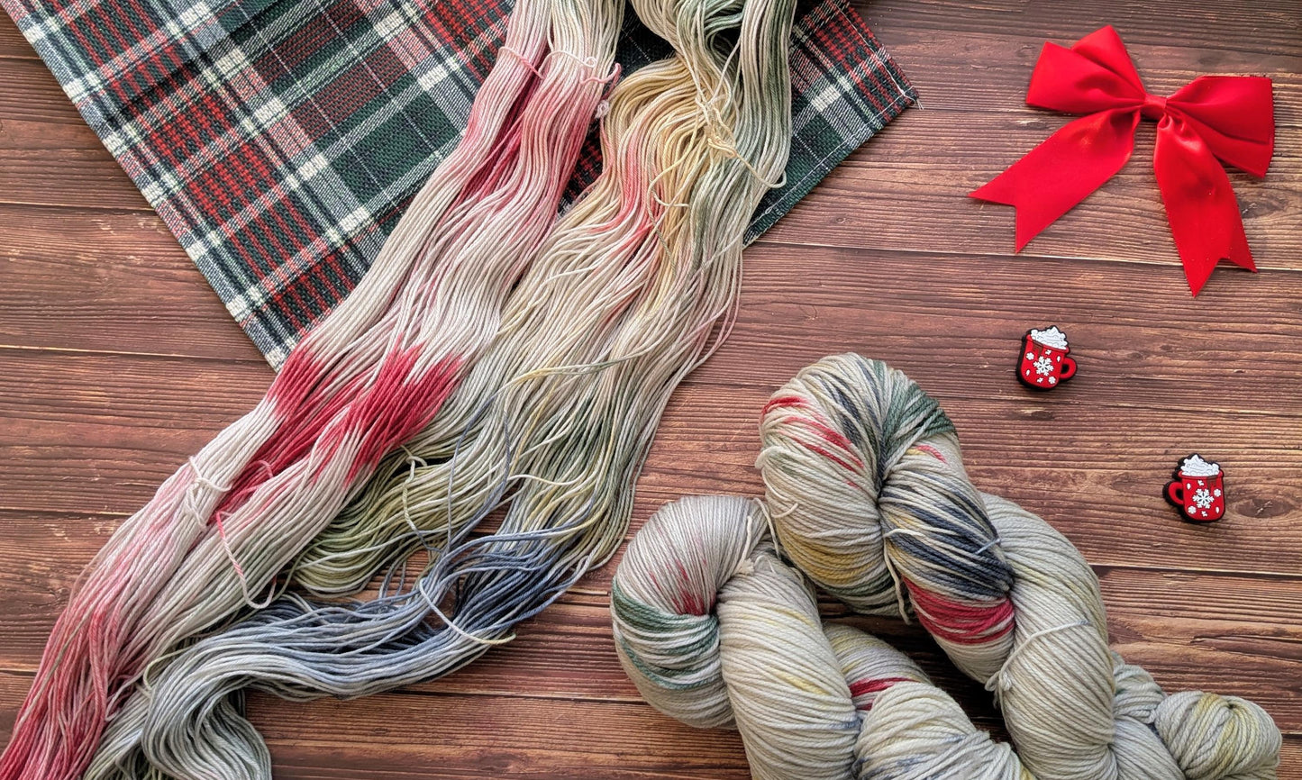 Echeveaux Lylysurunfil - Lyl Frenchy mérinos d'arles NSW – Fingering - Le train de Noël