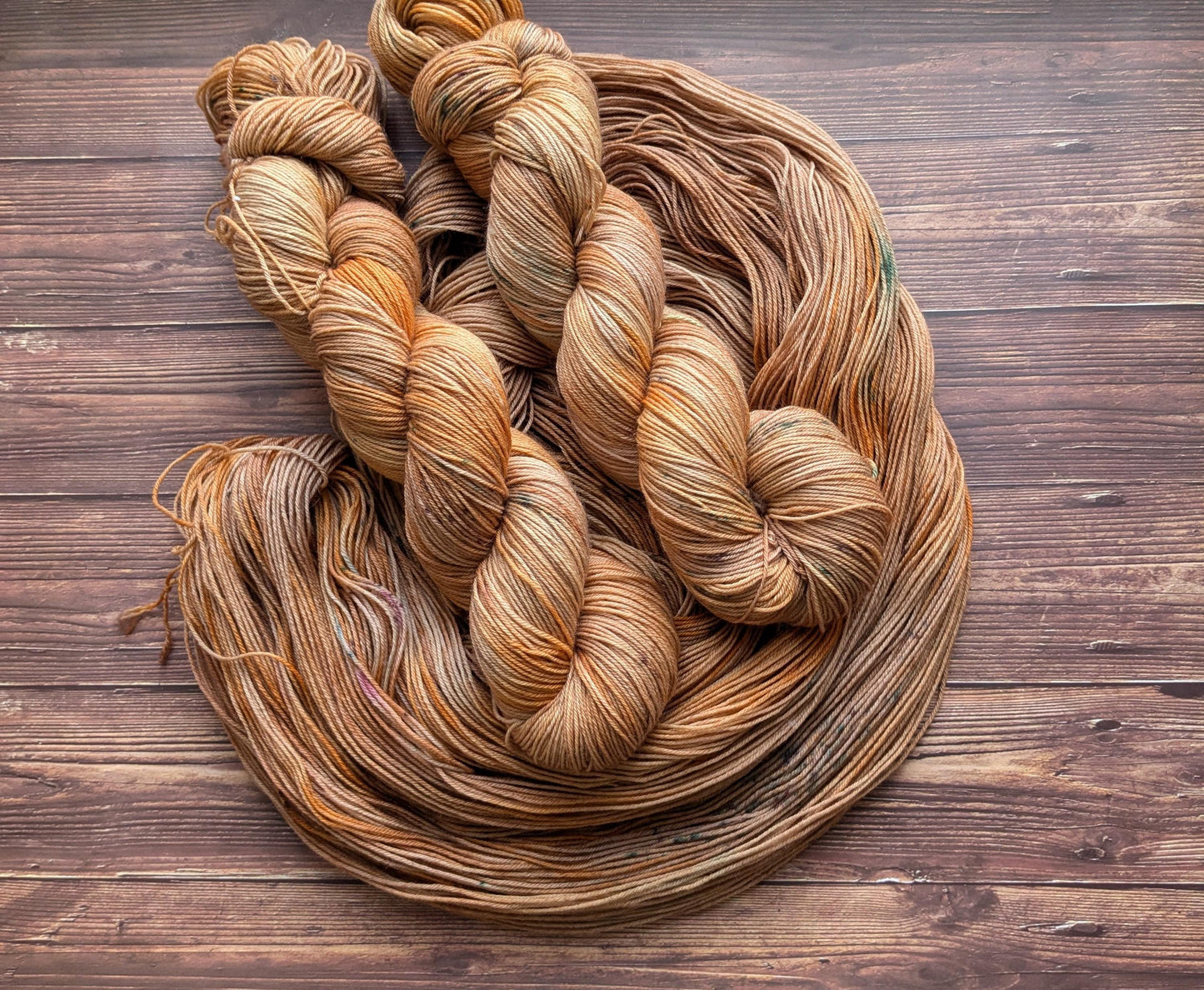 Echeveau Lyl Sock mérinos superwash nylon – Fingering – Coloris Cannelle et Mandarine