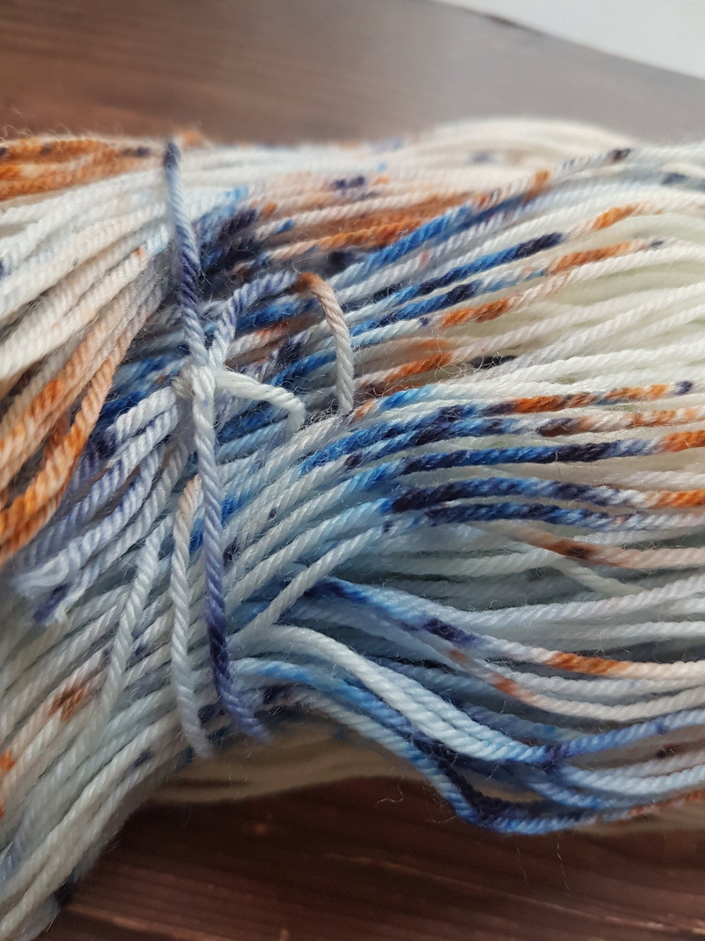 Echeveau Lyl Sock mérinos superwash nylon – Fingering – Coloris voguer sur les mers