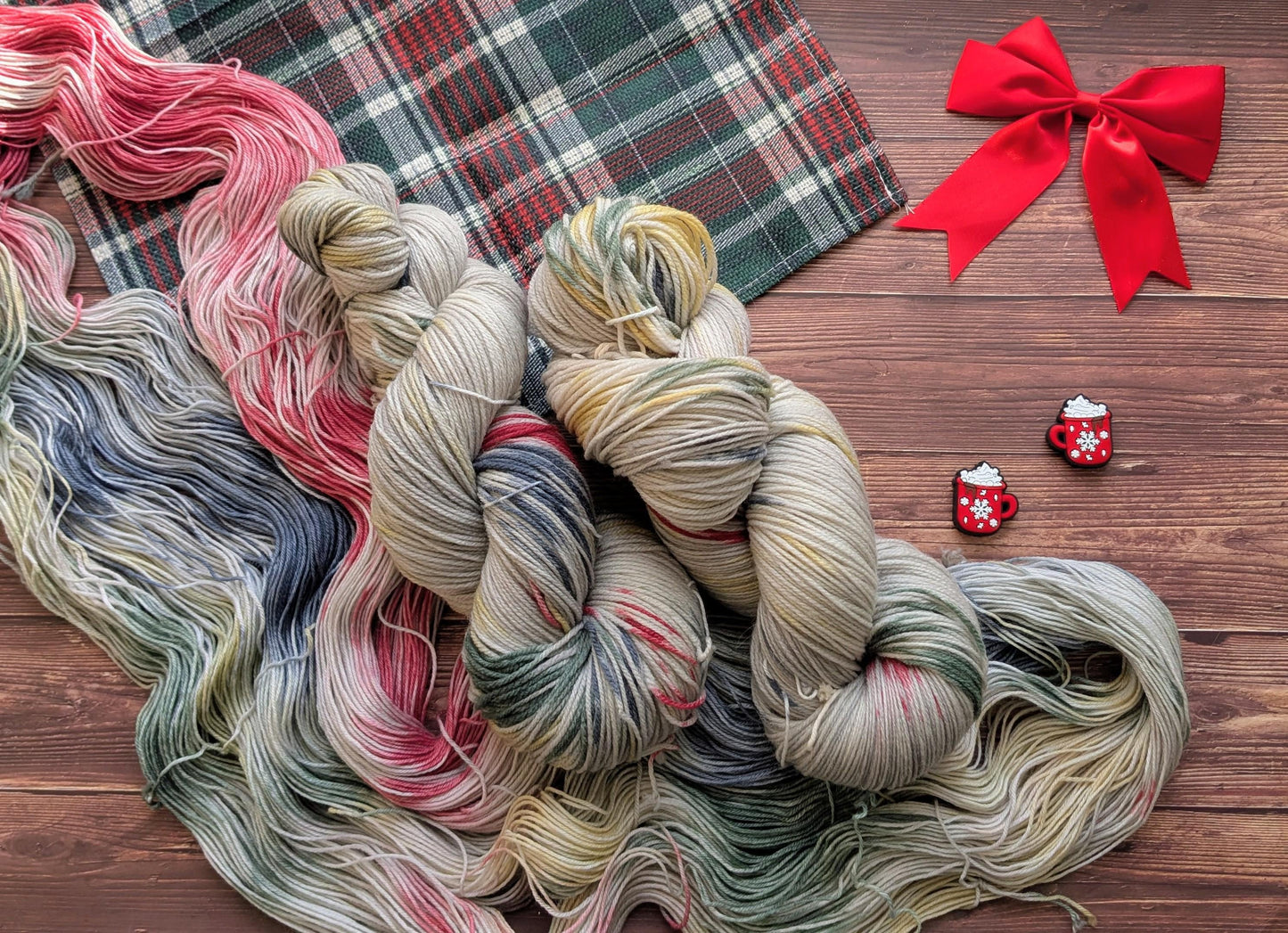 Echeveaux Lylysurunfil - Lyl Frenchy mérinos d'arles NSW – Fingering - Le train de Noël