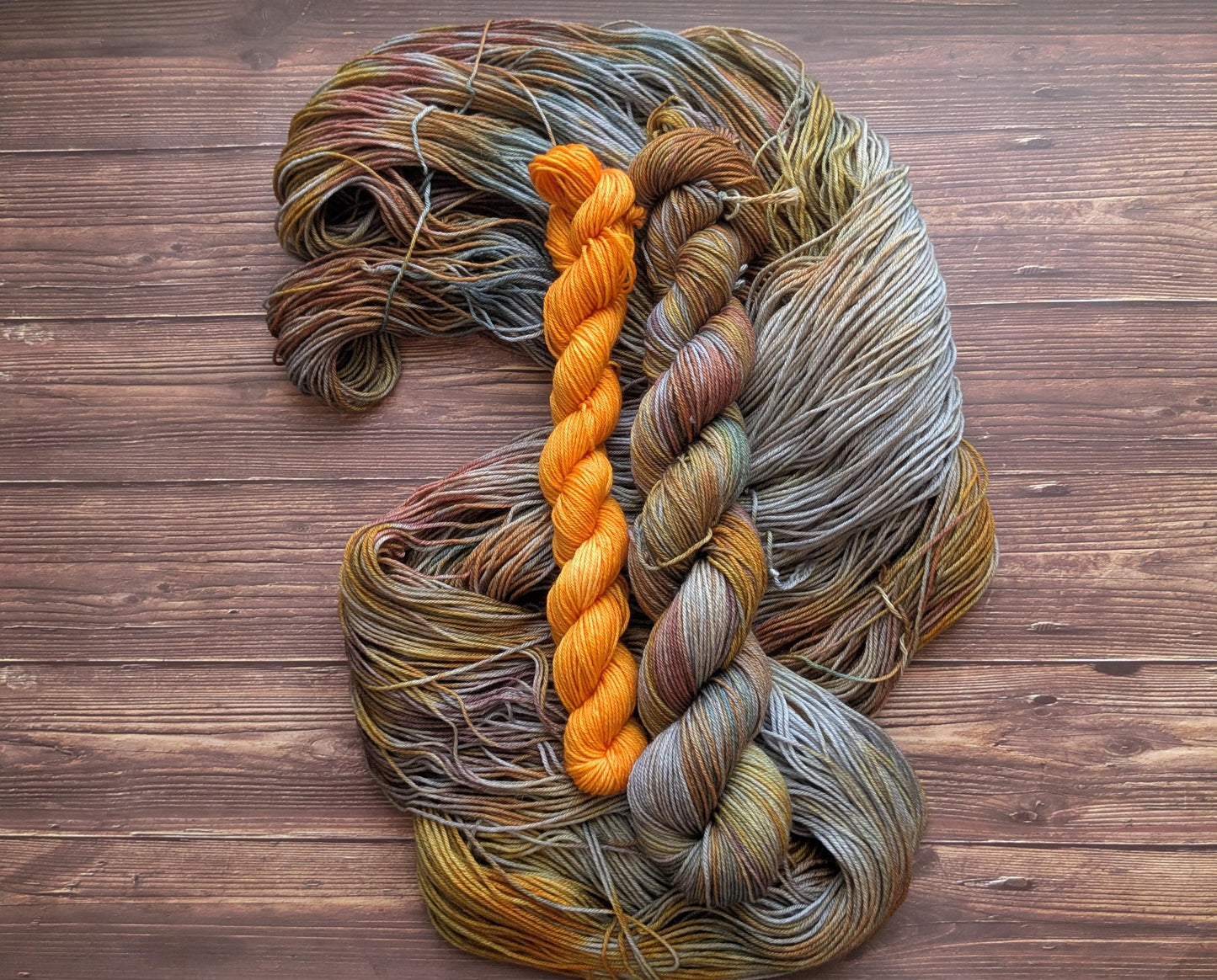 Echeveaux Le tour du monde Lylysurunfil - Kit chaussettes - Septembre - Cabane au fond des bois