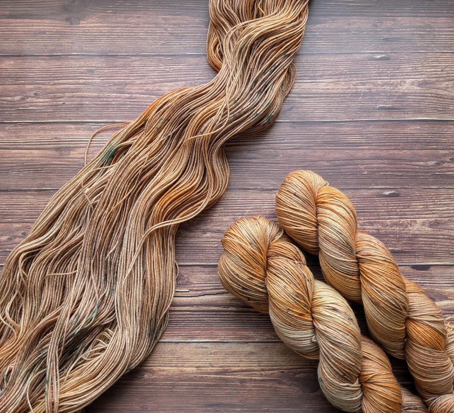 Echeveau Lyl Sock mérinos superwash nylon – Fingering – Coloris Cannelle et Mandarine