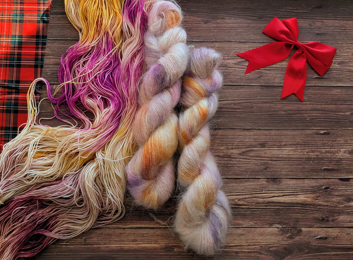 Echeveaux Le tour du monde Lylysurunfil - Lyl Moher Mohair et soie Lace - Décembre - Bûche de Noël