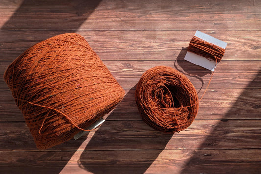 Donegal Tweed - Soft Donegal - Fingering - 5601 Rust