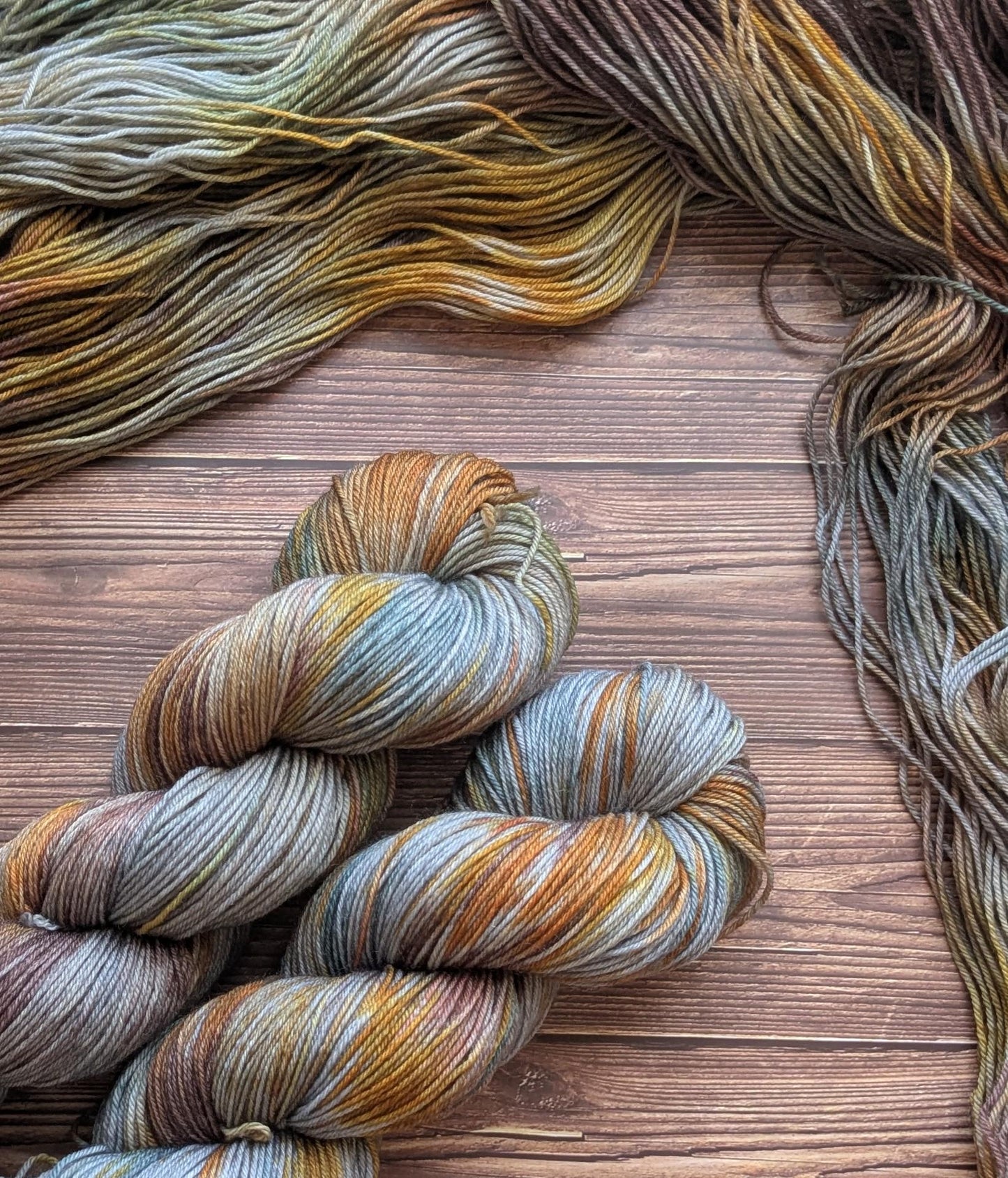 Echeveaux Le tour du monde Lylysurunfil - Lyl Sock - Septembre - Cabane au fond des bois