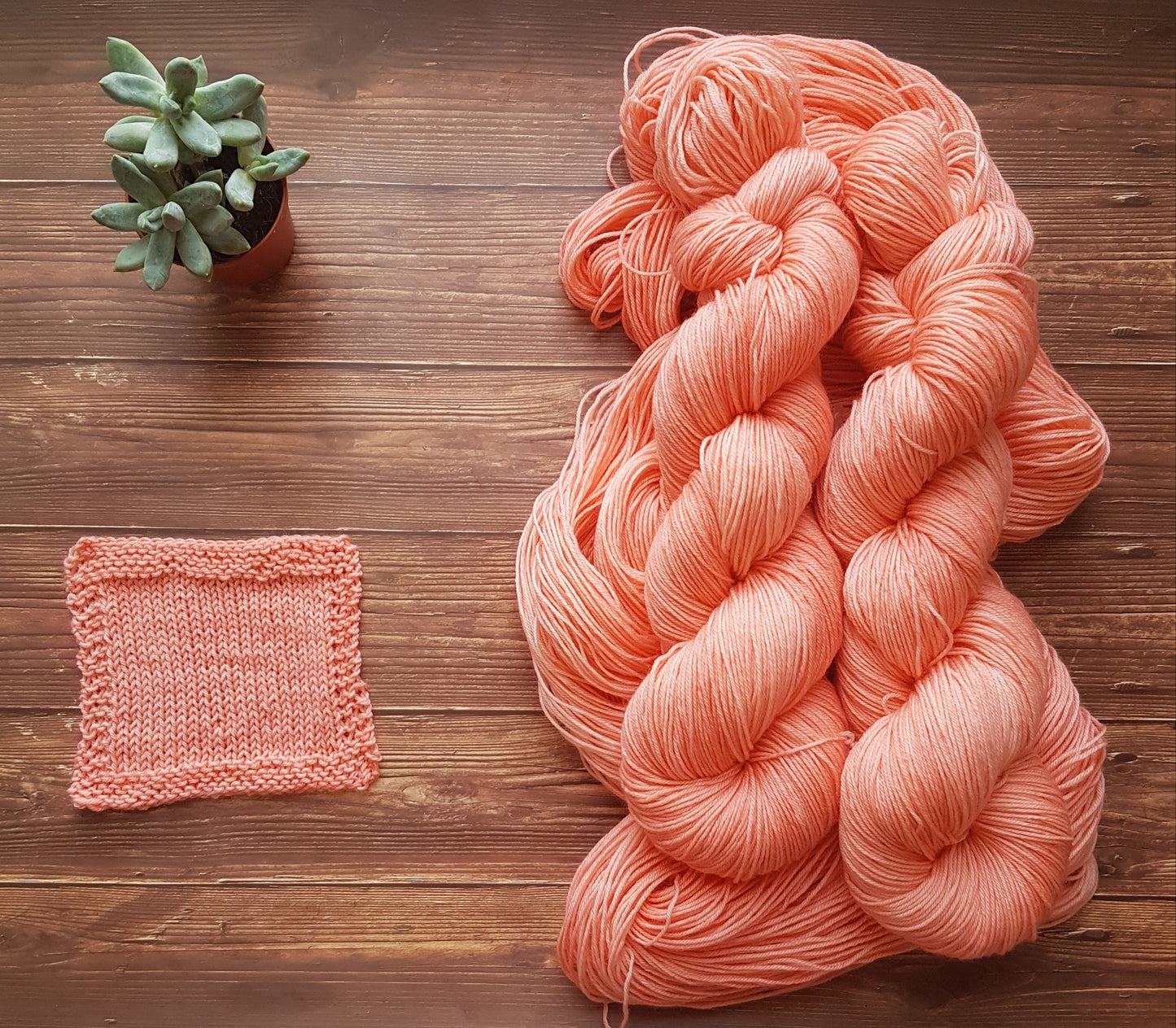 Echeveau Lyl Sock mérinos superwash nylon – Fingering – Coloris Pamplemousse
