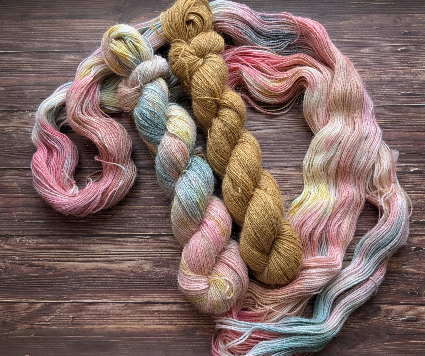 Echeveau Lyl Lama bébé lama non sw – Fingering – Coloris Golden Hour