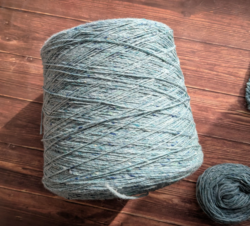 Donegal Tweed - Soft Donegal - Fingering - 5519 Moy