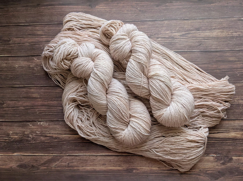 Echeveau Lyl Natural Silk bourette de soie - Fingering - Coloris Rose des Sables