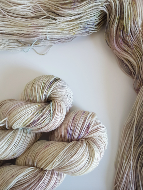Echeveau Lyl Sock  mérinos superwash nylon – Fingering – Coloris Vienne