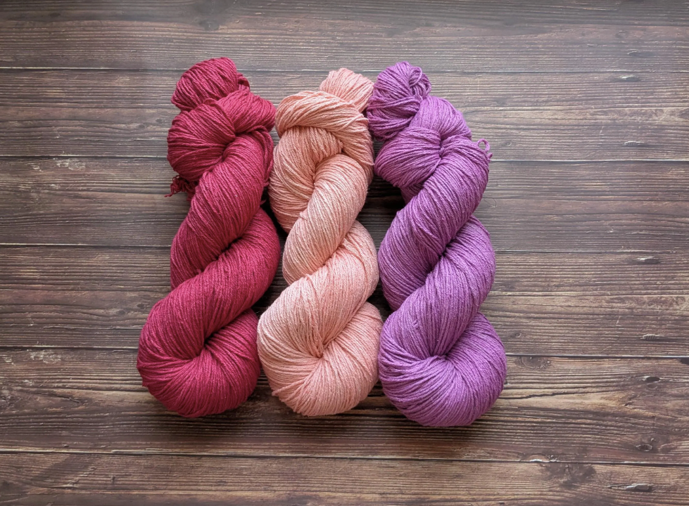 Echeveau Lyl Natural Silk bourette de soie - Fingering - Coloris Pamplemousse