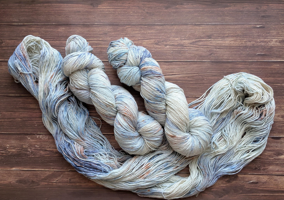 Echeveau Lyl Natural Silk bourette de soie - Fingering - Coloris Voguer sur les mers