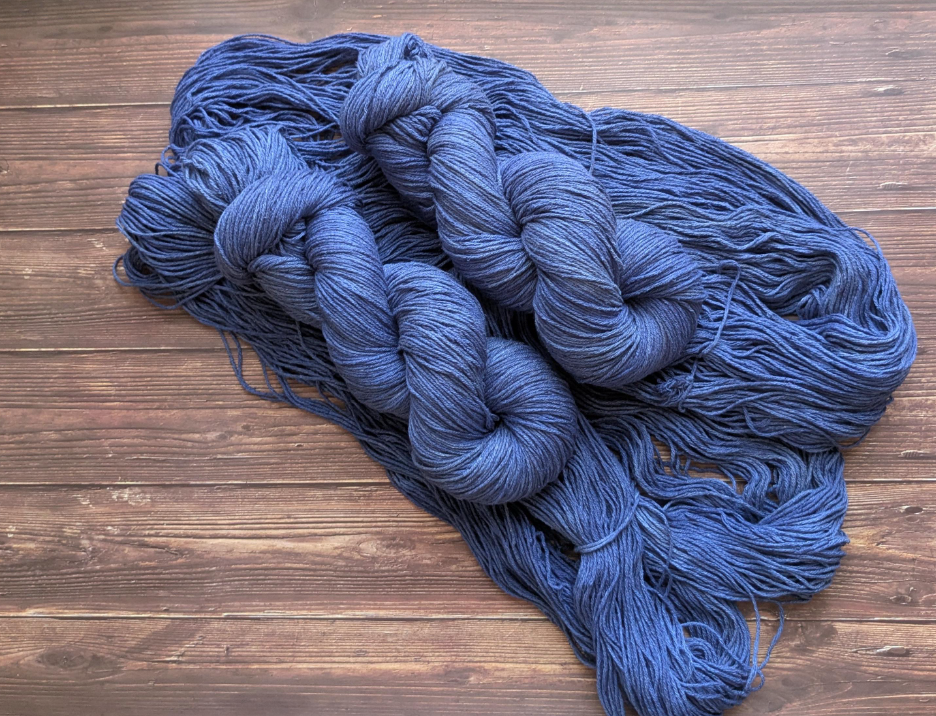 Echeveau Lyl Natural Silk bourette de soie - Fingering - Coloris Hisseo Matelot