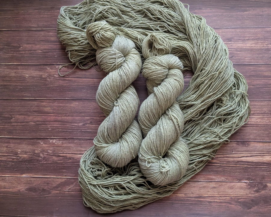 Echeveau Lyl Natural Silk bourette de soie - Fingering - Coloris Military