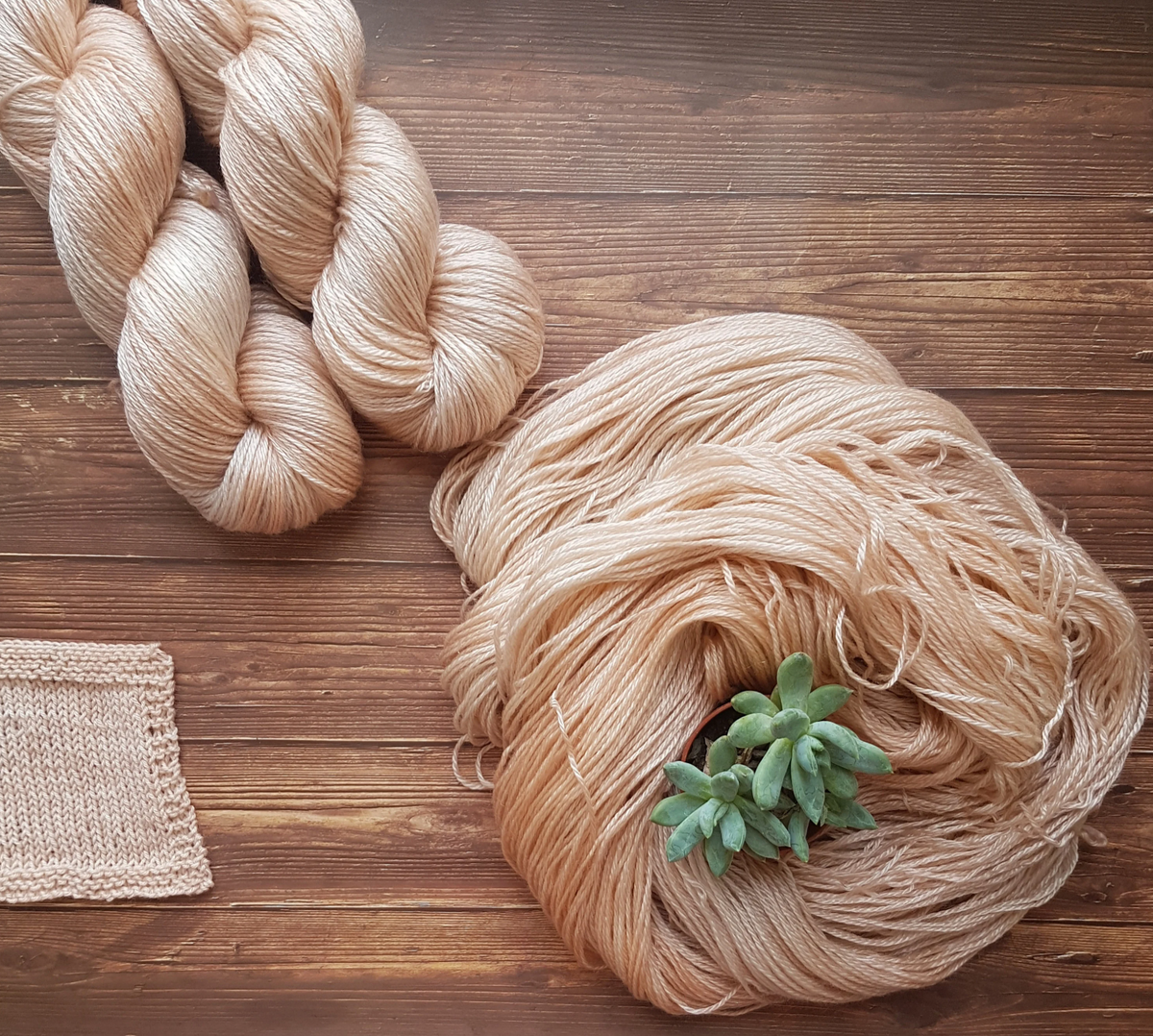 Echeveau Lyl Sunshine Tencel Merino – Fingering – Coloris Rose des sables