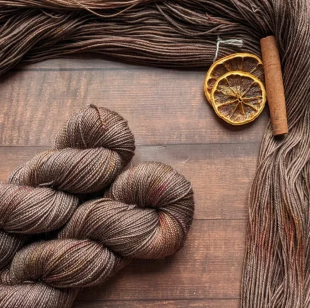 Précommande Lylysurunfil - Octobre - Les beiges et marrons - Coloris Variés