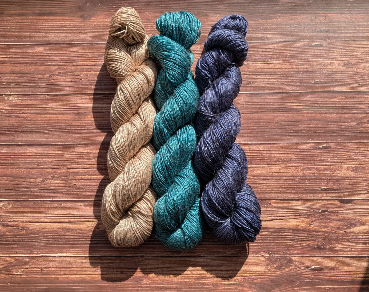 Echeveaux Lyl Camel Silk - Soie Bébé Chameau - Fingering coloris Hisseo Matelot
