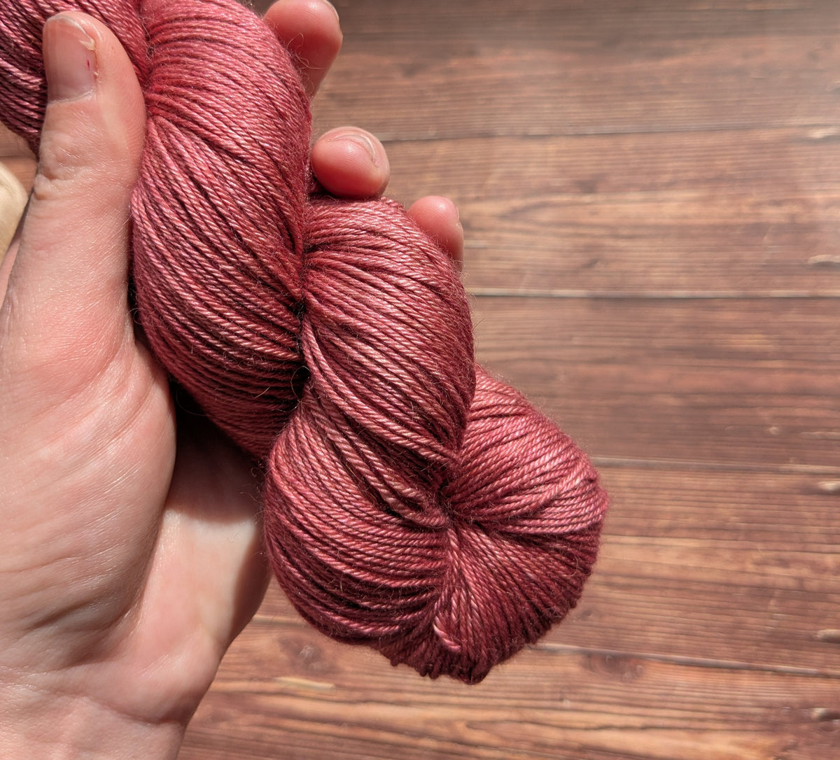 Echeveaux Lyl Camel Silk - Soie Bébé Chameau - Fingering coloris Petal