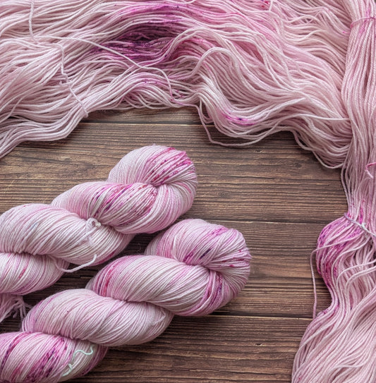 Echeveau Lyl Sunshine Tencel Merino – Fingering – Coloris Pivoine