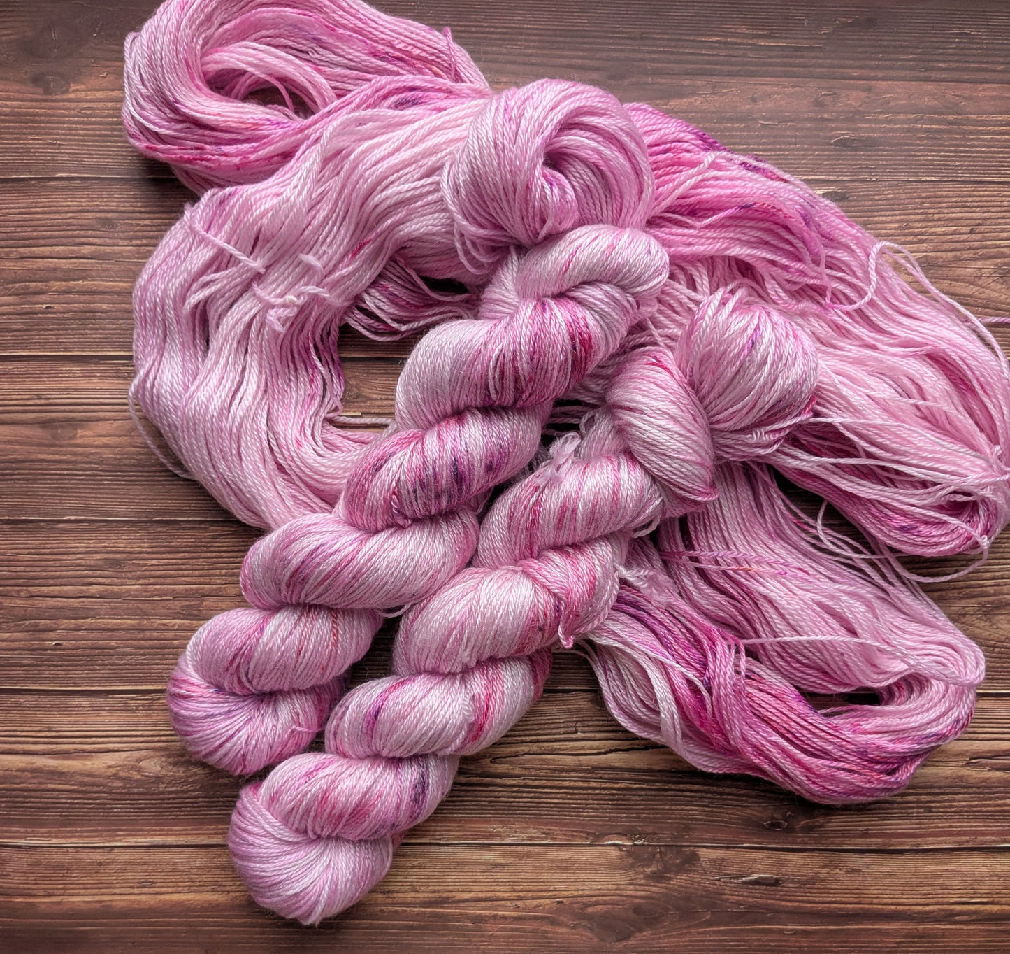 Echeveau Lyl Sunshine Tencel Merino – Fingering – Coloris Pivoine
