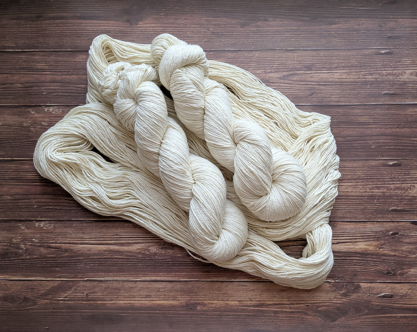 Echeveau Lyl Natural Silk bourette de soie - Fingering - Coloris Non teint