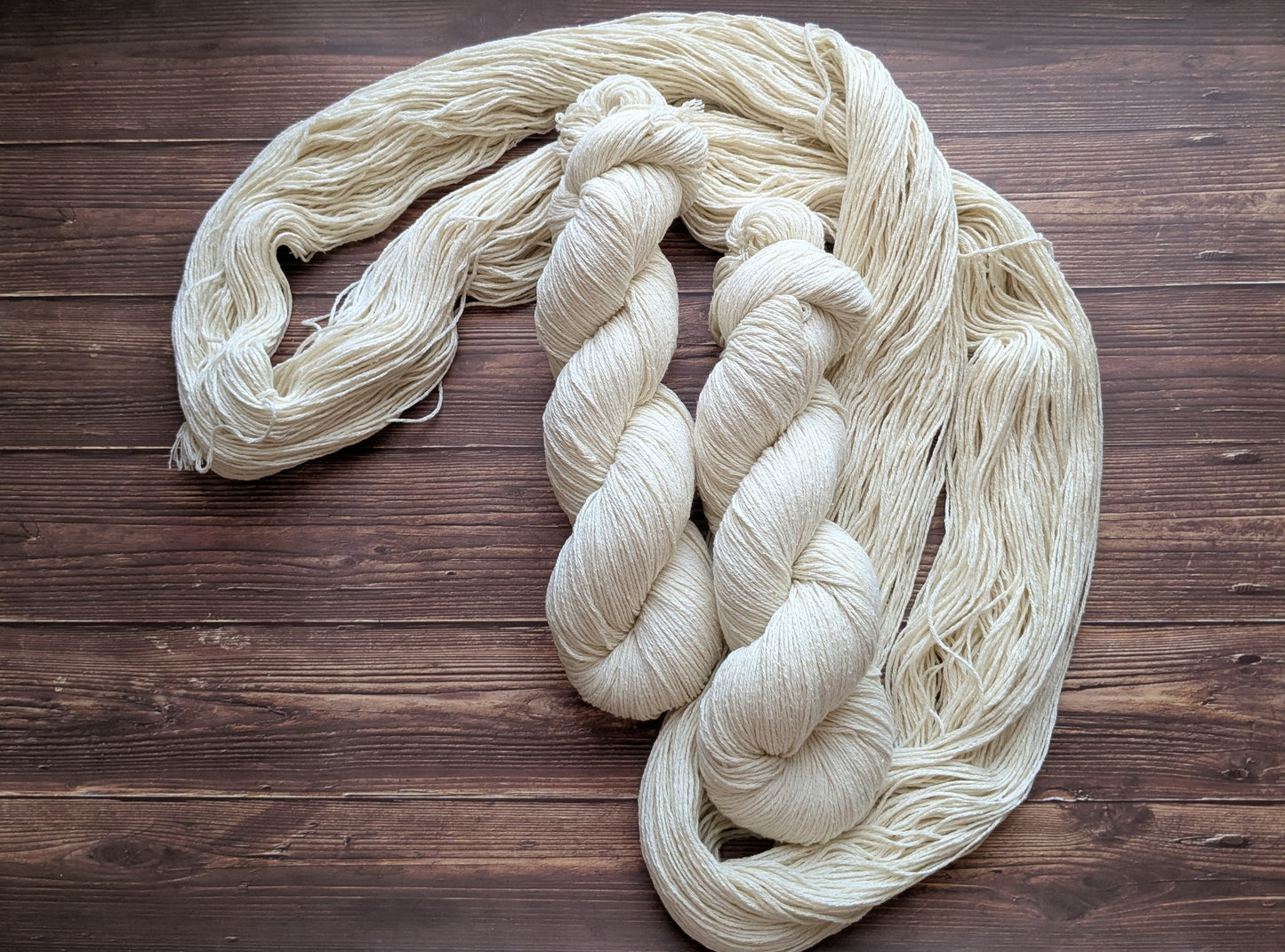 Echeveau Lyl Natural Silk bourette de soie - Fingering - Coloris Non teint