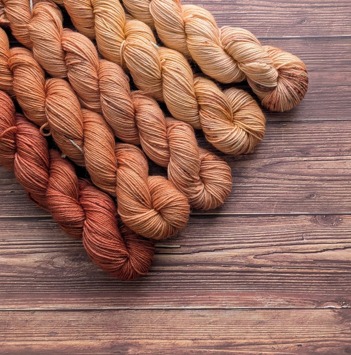 Kit écheveau 50 grs - Collection fade Abricot et Cannelle - Lyl Sock - Half Skein