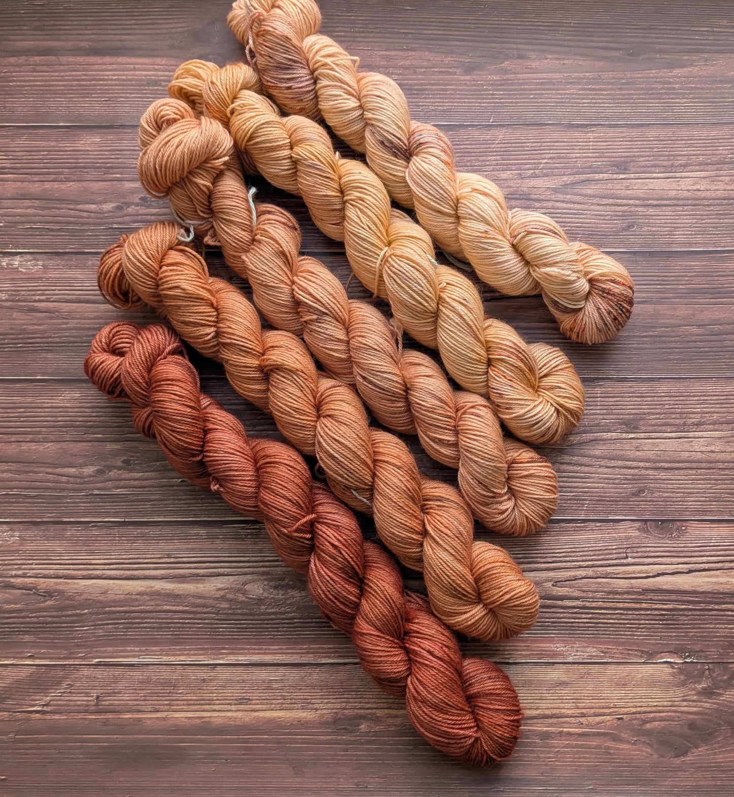 Kit écheveau 50 grs - Collection fade Abricot et Cannelle - Lyl Sock - Half Skein