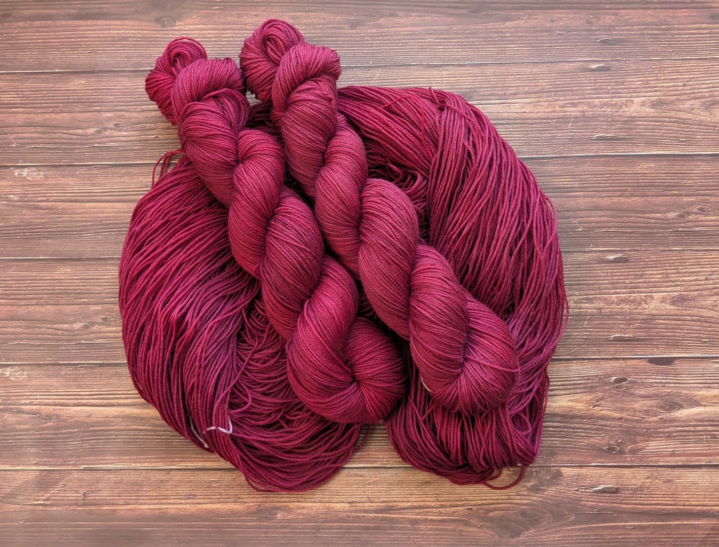 Echeveau Lyl Sock merinos superwash nylon – Fingering Sock – Coloris Bordeaux