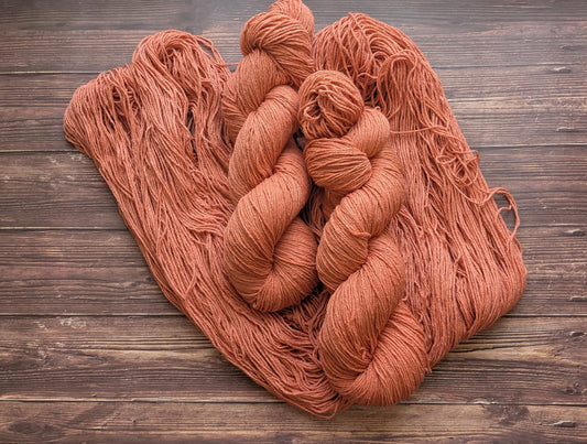 Echeveau Lyl Natural Silk bourette de soie - Fingering - Coloris Orange brulée