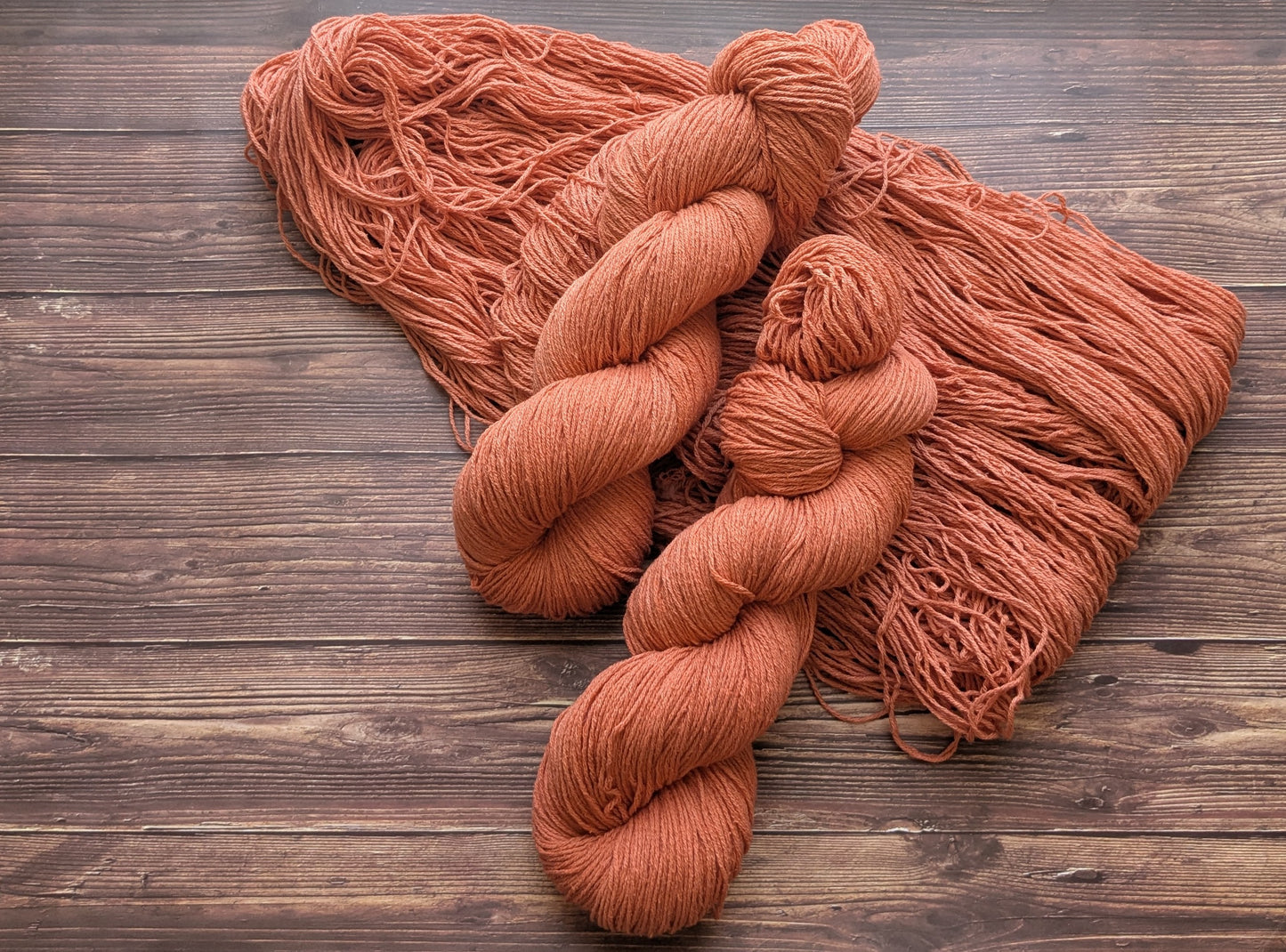 Echeveau Lyl Natural Silk bourette de soie - Fingering - Coloris Orange brulée