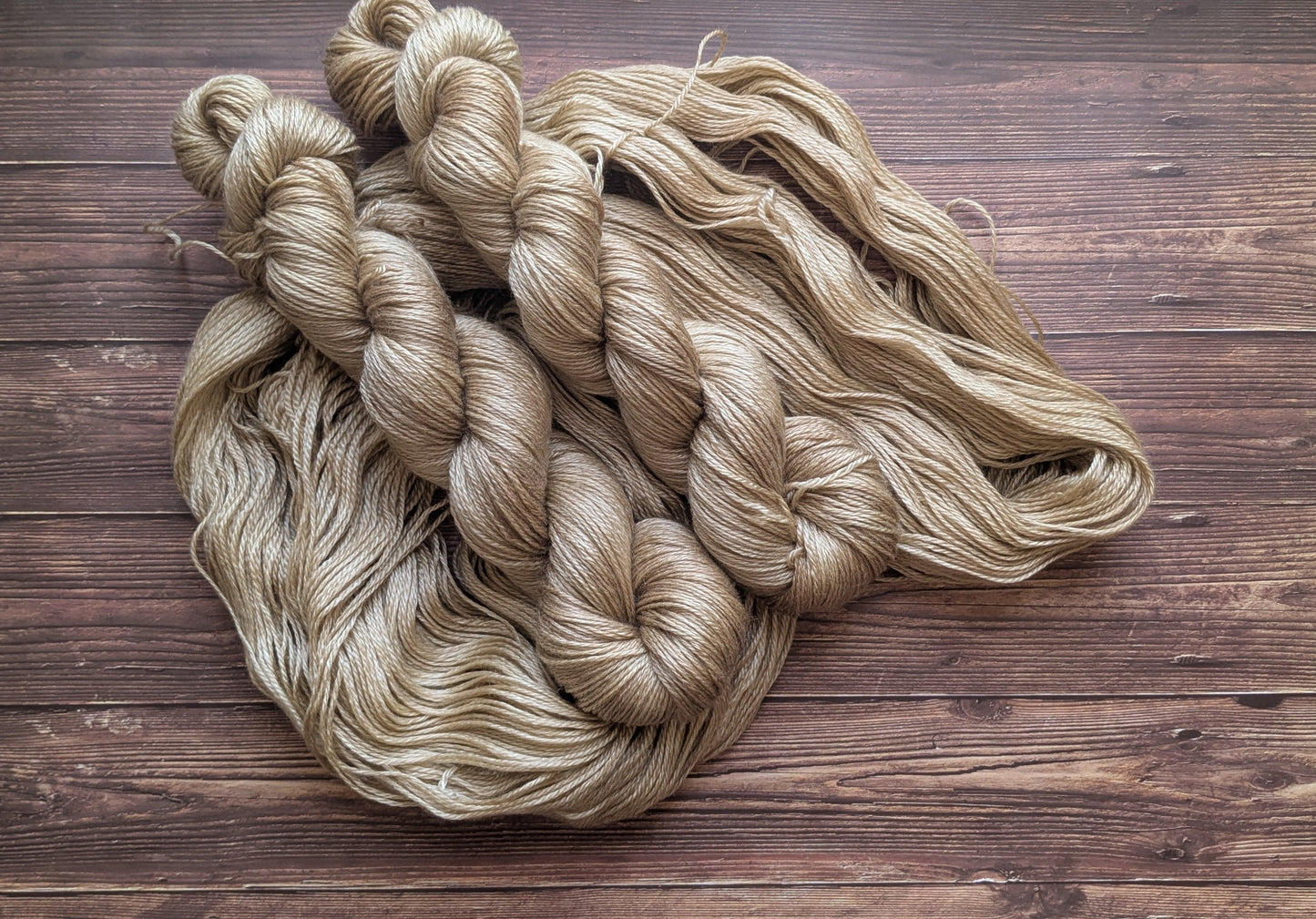 Echeveau Lyl Sunshine Tencel Merino – Fingering – Coloris Biscuit