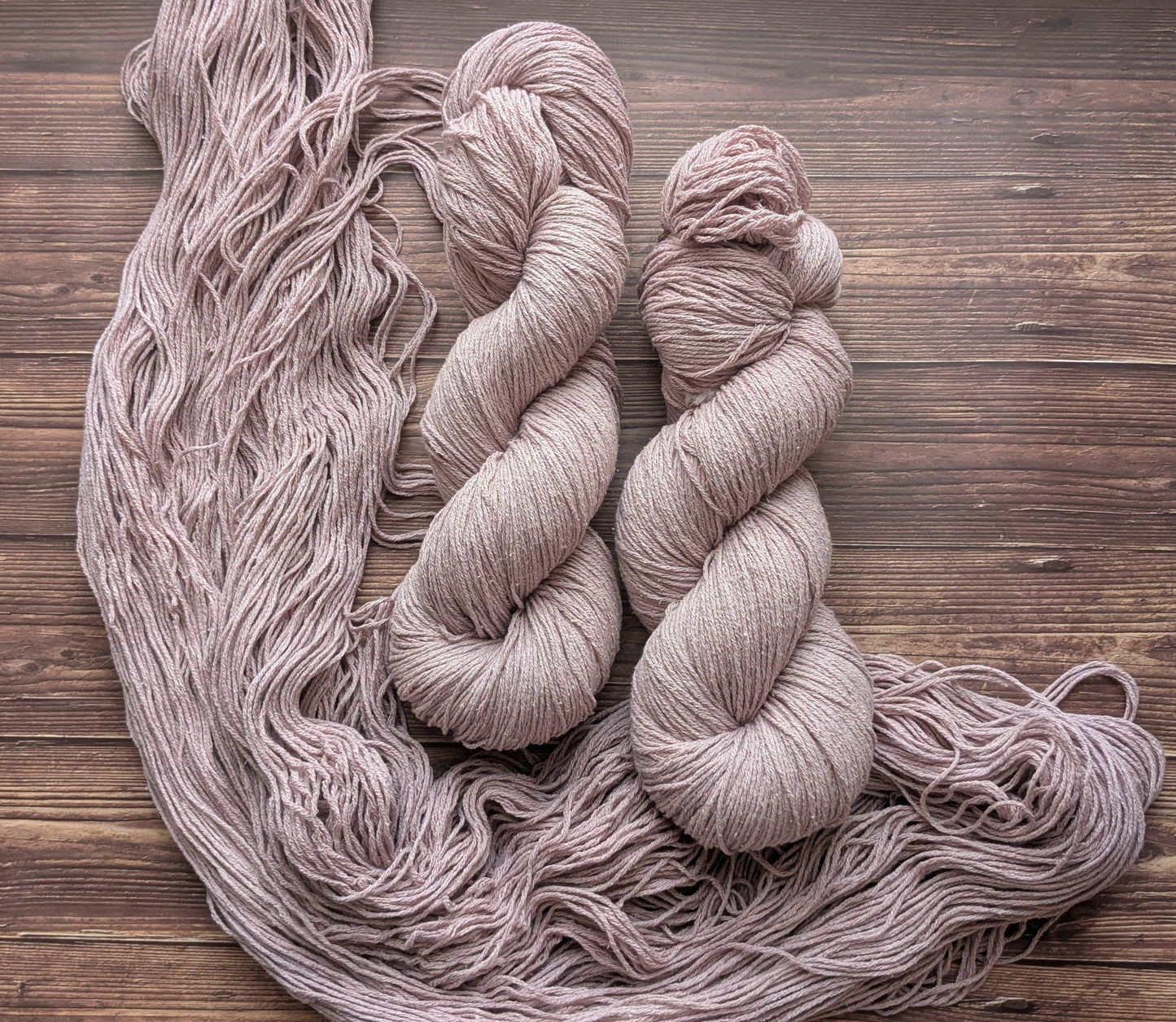 Echeveau Lyl Natural Silk bourette de soie - Fingering - Coloris Rose des bois