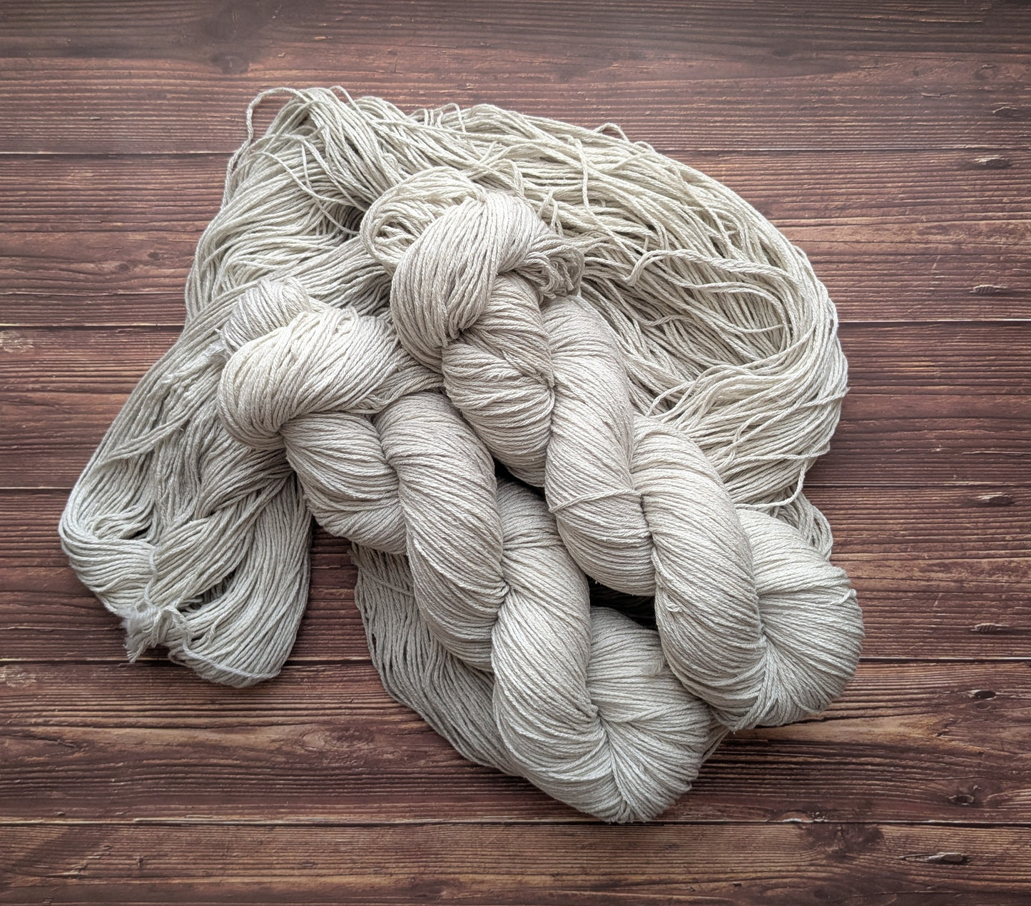 Echeveau Lyl Natural Silk bourette de soie - Fingering - Coloris The wall