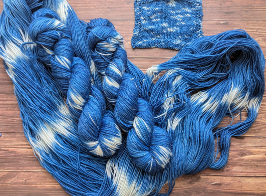 Echeveau Lyl Bling merinos superwash nylon stellina – Fingering Sock – Coloris Sashiko