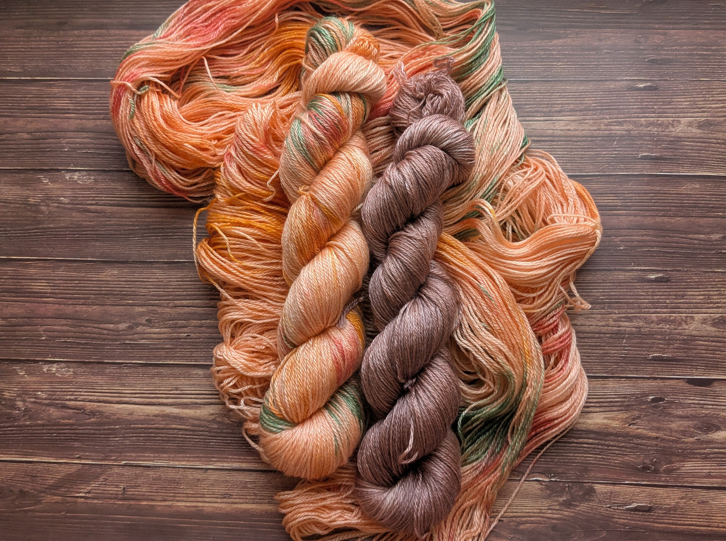 Echeveau Lyl Sunshine Tencel Merino – Fingering – Coloris Orangerie et Oxyde de fer
